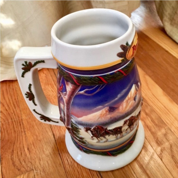 Budweiser VTG 2000/1999 Holiday in The Mountains Christmas Beer Stein Clydesdale - Picture 2 of 9